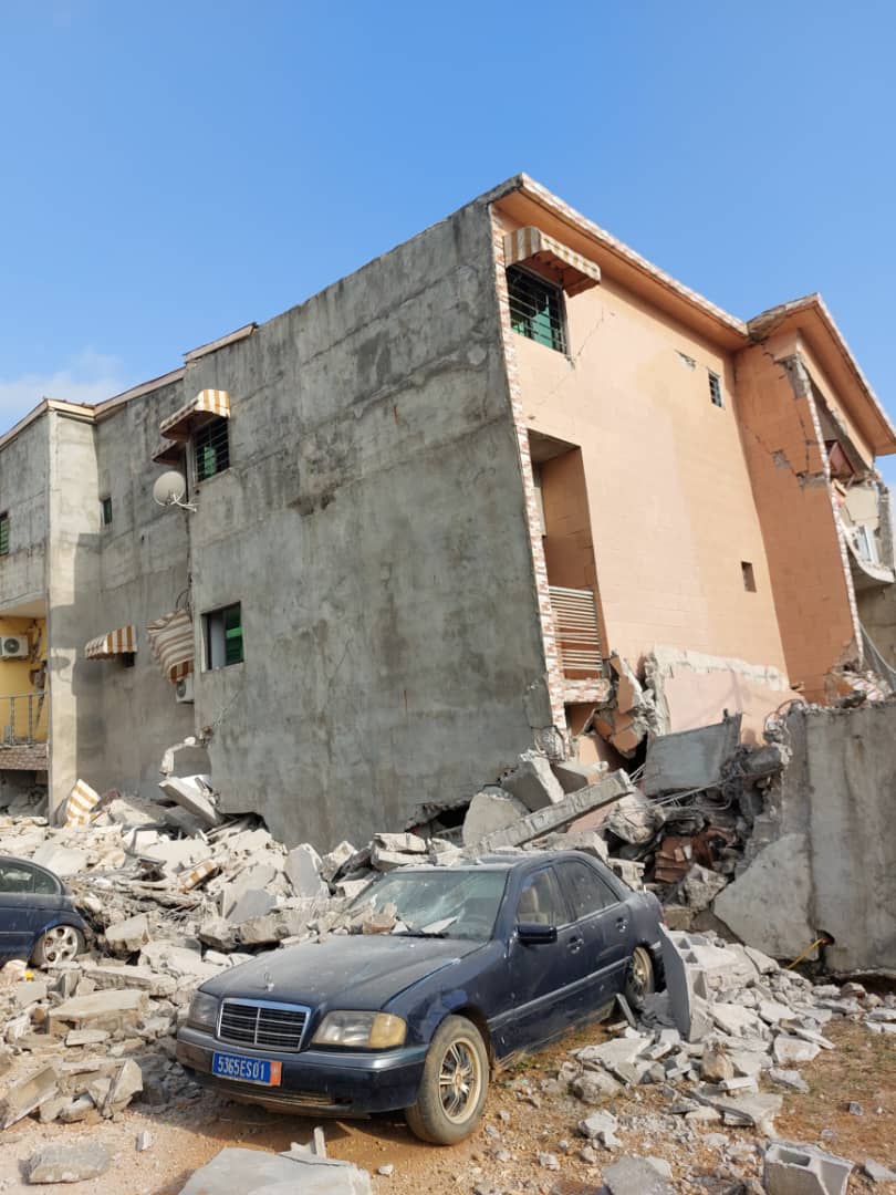 Effondrement d'un immeuble à Angré 8ème tranche - photo 1