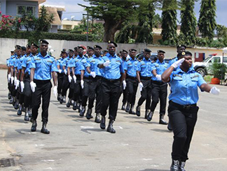 Défilé de la police municipale de Cocody